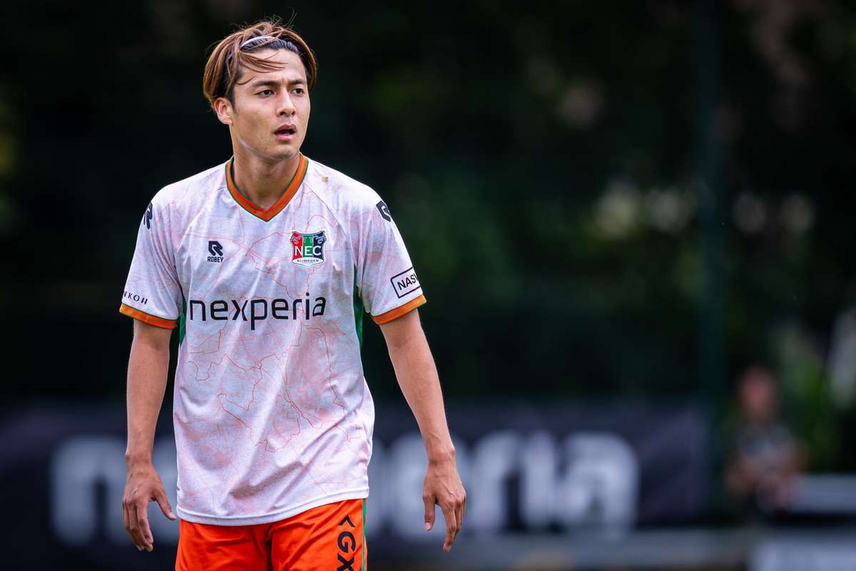 官方：NEC中场佐野航大确定加盟PSV，拒绝出战欧冠资格赛引发争议