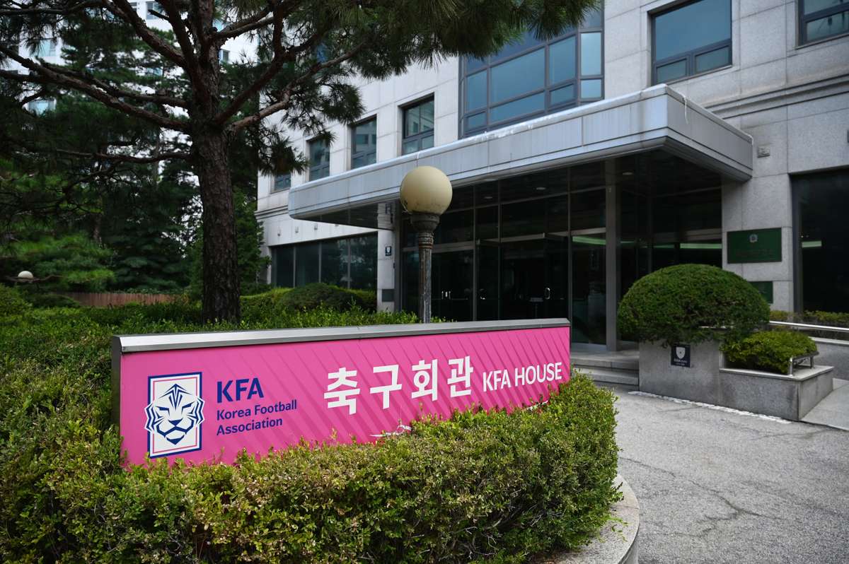 韩警方突袭足协总部,调查洪明甫任命疑云与世界杯惨败责任