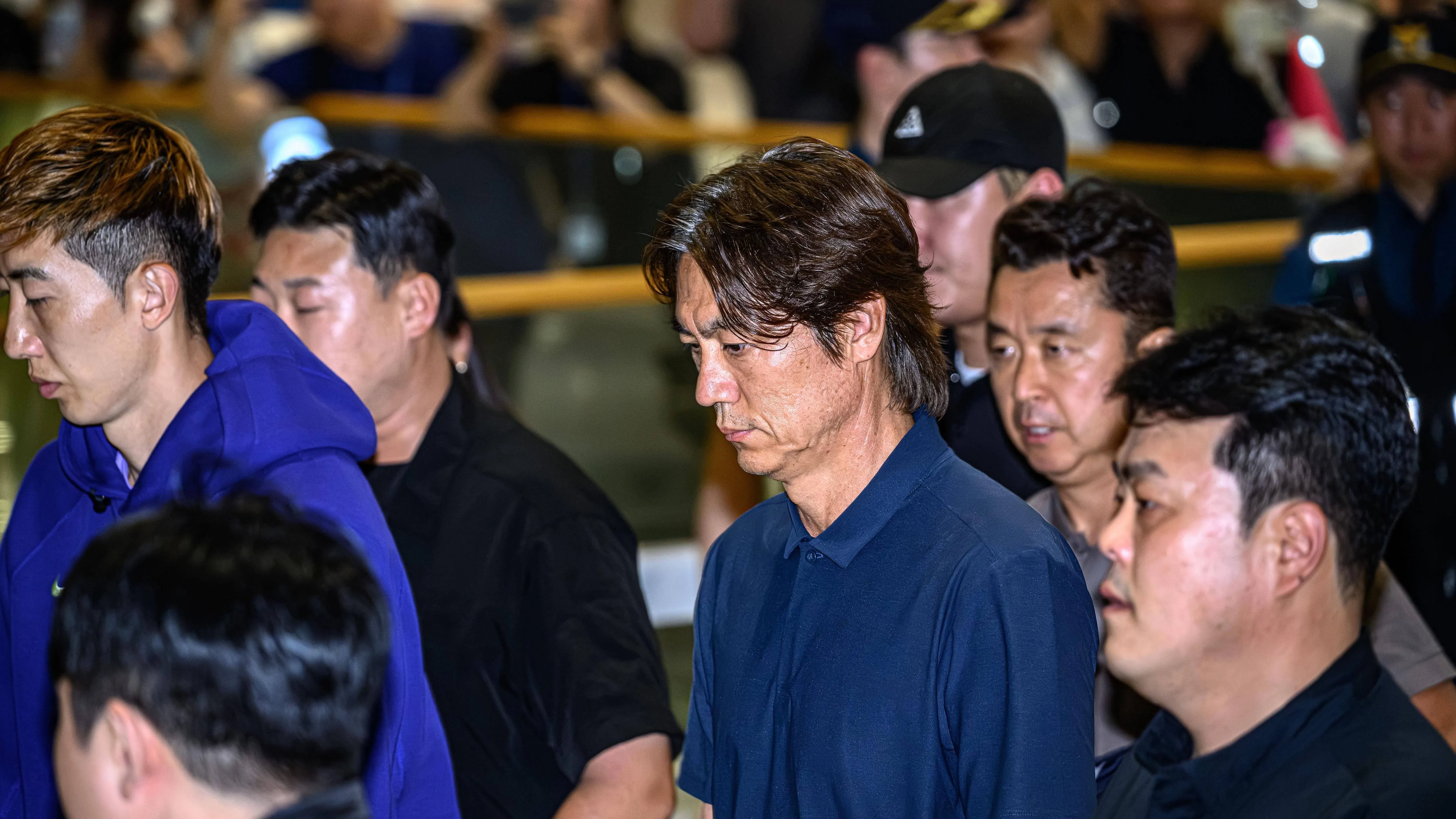 “教练的面包店”丑闻升级:韩国警方突击搜查足协大楼