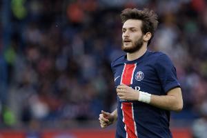 阿斯报:巴黎对格鲁吉亚征召K77不满,可能让球员留在俱乐部养伤