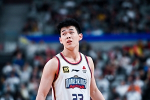 林葳:NCAA的强度跟国际赛场一样 非常快 刚来时适应了一段时间