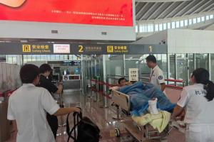 关于球员黄威手术情况通报:手术时间现已确定,计划10月10日进行