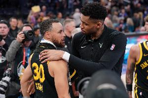 A-史密斯：如果字母哥去勇士和库里联手 NBA会迎来大结局