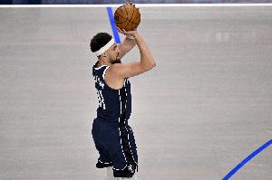 不太准！克莱11投4中&三分6中2得到12分1板1助