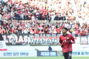 足球报谈申花对手首尔FC:主帅遭遇信任危机,球队近期状态低迷