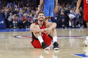 申京:这是我第五个NBA赛季&经验更多了 关键时刻要更聪明点