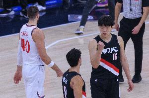 拓记:投篮命中率37%赢不了任何球队 防守这几场做得还可以