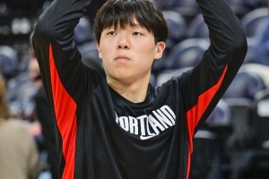 解说：里夫斯把NBA完完全全打明白了 杨瀚森还在学习中