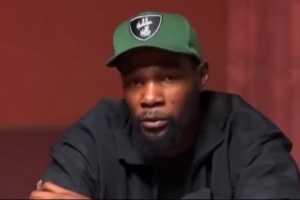 KD:加盟超级球队不会对我有负面影响 人们会尊重我奉献的出色赛季