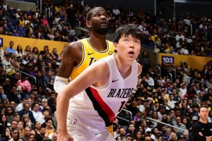 刘维伟:网上球迷拍到的是杨瀚森正常的晚餐 他也没吃太多