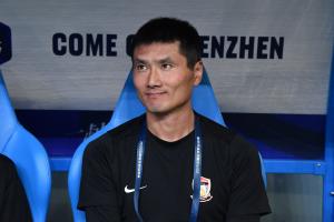 足球报:足协选不出合适的外教,因此效仿男篮选择本土年轻教练