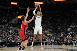 NBA彩经:马刺力拼火箭 勇士不敌掘金 雷霆艰难拿下国王
