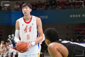 事与愿违!四川为全运会争冠花600万高薪雇佣周琦 如今止步半决赛