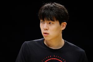 杨瀚森被下放G联盟&将出战2场！媒体人：终于可以有比赛打了