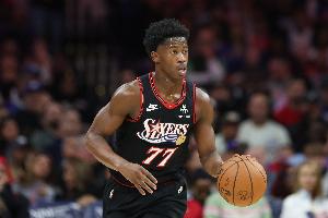 太全面了！埃奇库姆20中8砍下21分6篮板4助攻3抢断2盖帽