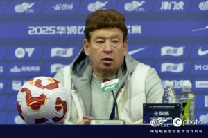 斯卢茨基:目前来看,下赛季外援方面我们可能会进行一到两人调整