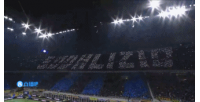 规避禁令,米兰球迷德比战用手机闪光灯拼出巨型TIFO