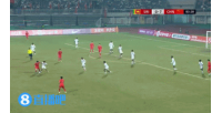 U16国足8-0领先！徐正鹏精准传中，张伯霖头球破门