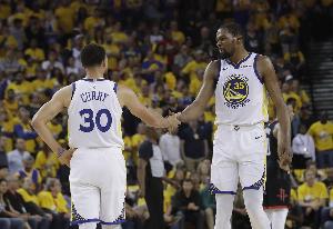 美媒评NBA历史二当家:库里韦德科比在列 字登无缘 詹杜两队称王