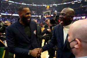 大范甘迪：历史最佳20人都在过去20年 75大有的打不了现在的NBA