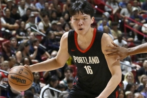 拓媒:杨瀚森夏联的那些灵光一现不足以支撑起常规赛的进攻