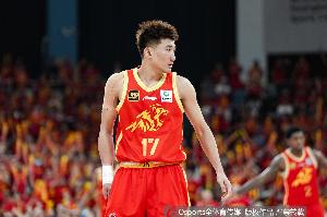 效率还需提高！孙铭徽14中4拿到13分3板10助2断2帽