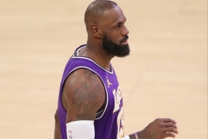 詹姆斯:NBA历史得分王从来不是我的目标 我更希望当助攻王/MVP等