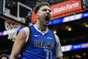 半场三双多难?算今日杰伦约历史仅6人 欧洲三白 神将斩洛城双雄