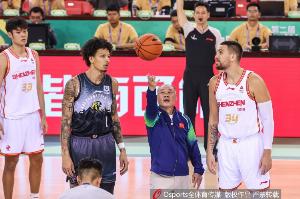 媒体人:俱乐部杯是CBA季前赛的作用 各队都在抓紧热身、考察外援