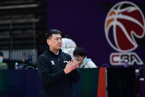 王世龙执教履历：曾带浙江男篮打进总决赛&22-23赛季年度最佳教练
