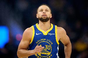 JR·史密斯：库里是历史最伟大控卫 他退役时将是NBA历史Top5球员