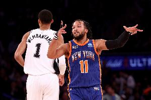 迈克·布朗:谈及NBA杯MVP 布伦森的名字绝对是最先被提及的之一