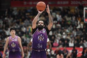 手感出色！北控外援里勒14投9中&三分9中6 空砍30分