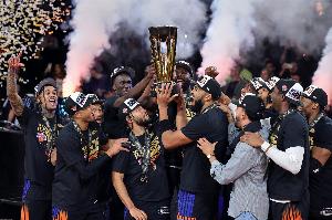 追梦：联盟应强制NBA杯冠军挂旗 否则这项赛事如何发展壮大呢？