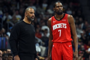 键盘侠|火箭连输弱队是年终大回馈？NBA该调查下乌度卡是否赌球