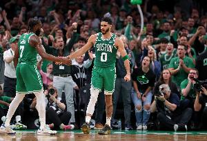 KG:NBA将会处在非常好的位置 新生代充满希望 我对未来很兴奋