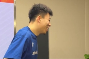 这很喜感!张镇麟在发布会得知自己不具备资格 笑说“那我走?”