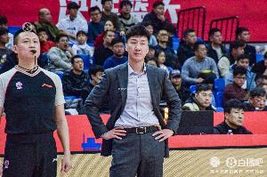 媒体人:四川资金困难缺外援球队实力也弱 对年轻球员来说是机会