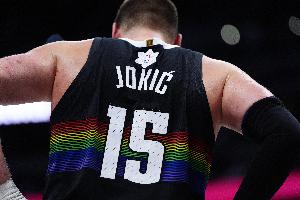 ?上场刚轰56+16+15！约基奇再轰34+21+12超级三双 可惜输球