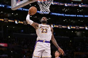 詹姆斯41岁生日夜！ESPN预测明日胜率：湖人48.2% 活塞51.8%