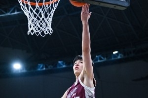 杨瀚森2025十大比赛:季前赛单节14分 NBA首次首发 总得分超周琦