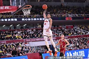 CBA联赛卡特彼勒月度最佳防守球员:广东外援奎因当选
