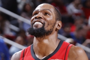 火媒：KD39分带队赢球 拿下了一场急需的胜利 击败强劲的森林狼