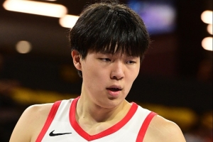 媒体人:瀚森在发展联盟予取予求 明显和很多对位球员不是1个层级