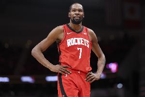 KD：着年龄增长 对我来说最重要的事情就是坚持到场&坚持训练