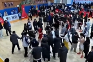 媒体人谈耐高冲突:省级决赛最好找正规场馆 把家长&球员彻底隔开