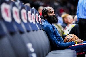 继续北伐？ESPN明日胜率预测：背靠背快船52.4%占上风 公牛47.6%
