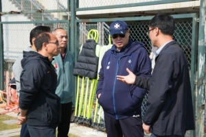 法国欧塞尔董事会主席周云杰到访梅州五华,考察当地足球青训工作