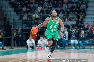 难挽败局！威尔斯17中8&三分7中3空砍全场最高23分 另有5助3断