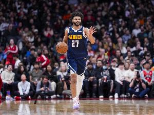 蓄力？贾马尔·穆雷半场7中2拿到5分3助 正负值+11
